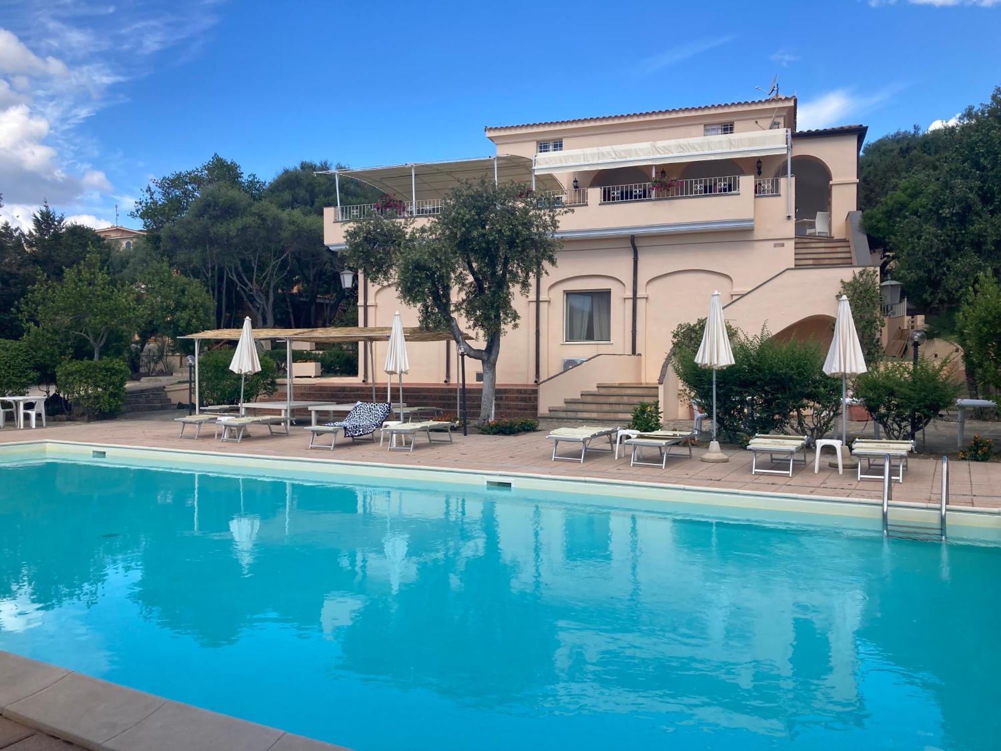 Hotel Villa Campana กาลา ลีเบรอตโต ภายนอก รูปภาพ